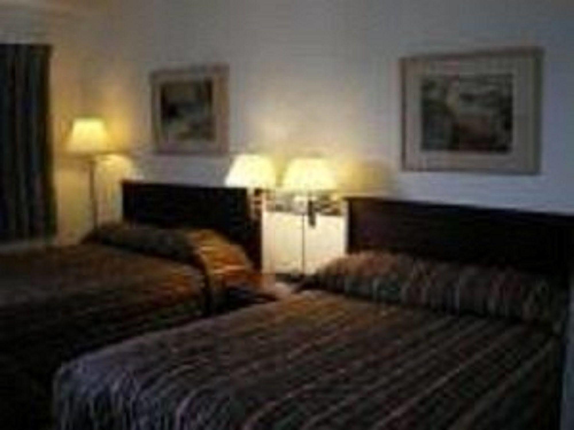 Sun-Dek Motel Medicine Hat Eksteriør billede